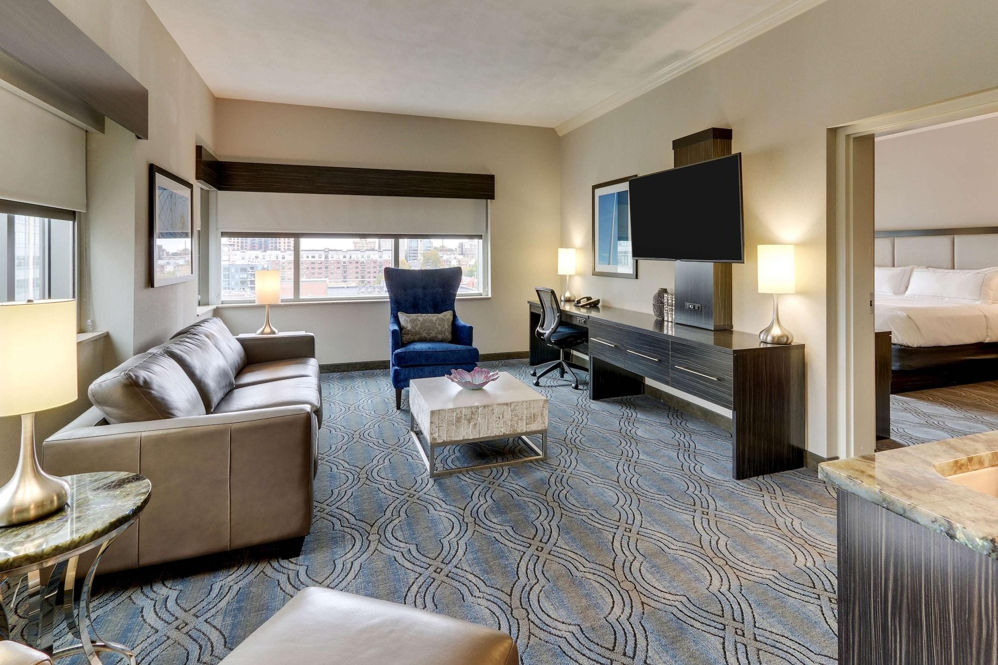 Doubletree By Hilton St. Louis Forest Park Extérieur photo