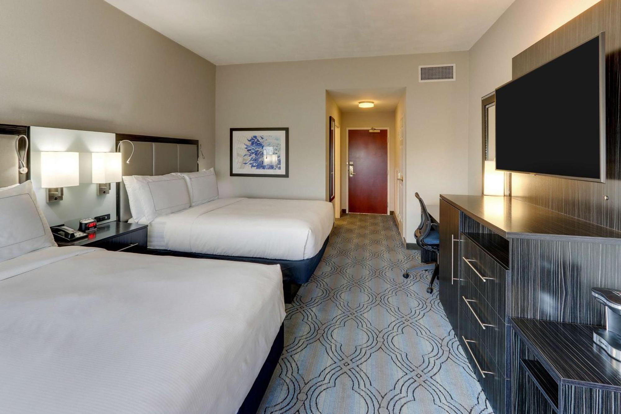 Doubletree By Hilton St. Louis Forest Park Extérieur photo