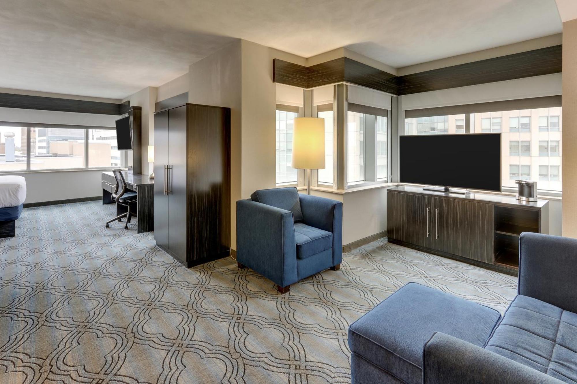 Doubletree By Hilton St. Louis Forest Park Extérieur photo