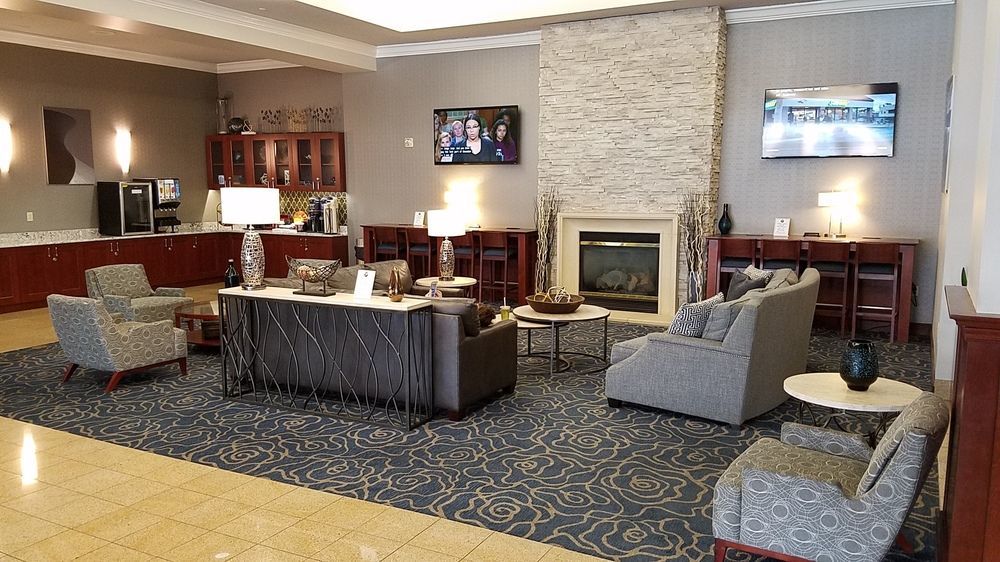 Doubletree By Hilton St. Louis Forest Park Extérieur photo